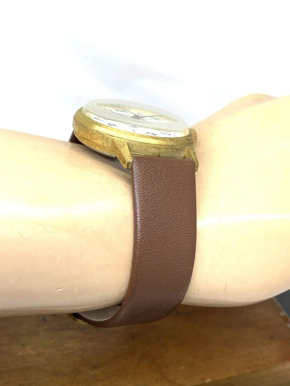 Andre Rivalle Men's Watch 8800 Vintage Swiss Hand Wind Brown Leather Strap